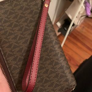 Michael Kors wristlet